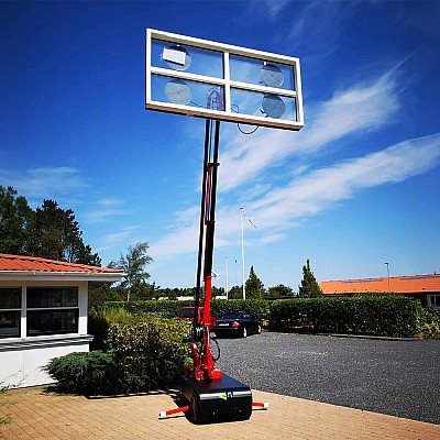 Bild zu Kompakt-Kran SG450, zeigt eine visuelle Darstellung des Service.